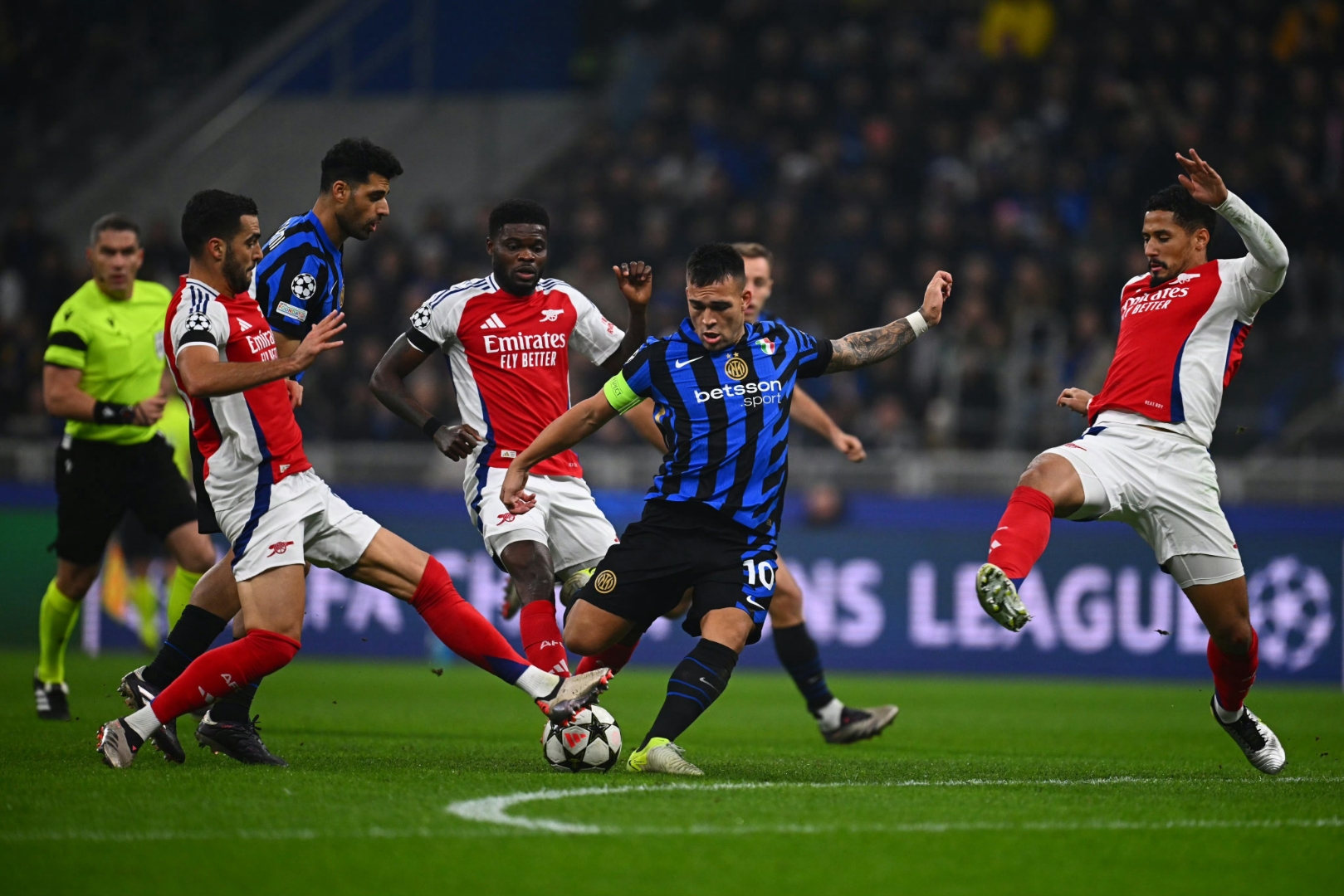 包含国际米兰围绕荷甲复出首秀今夜北京国安外线爆发,这一次真的罗马今晚强势反弹的词条 包含国际米兰围绕荷甲复出首秀今夜北京国安外线爆发,这一次真的罗马今晚强势反弹的词条